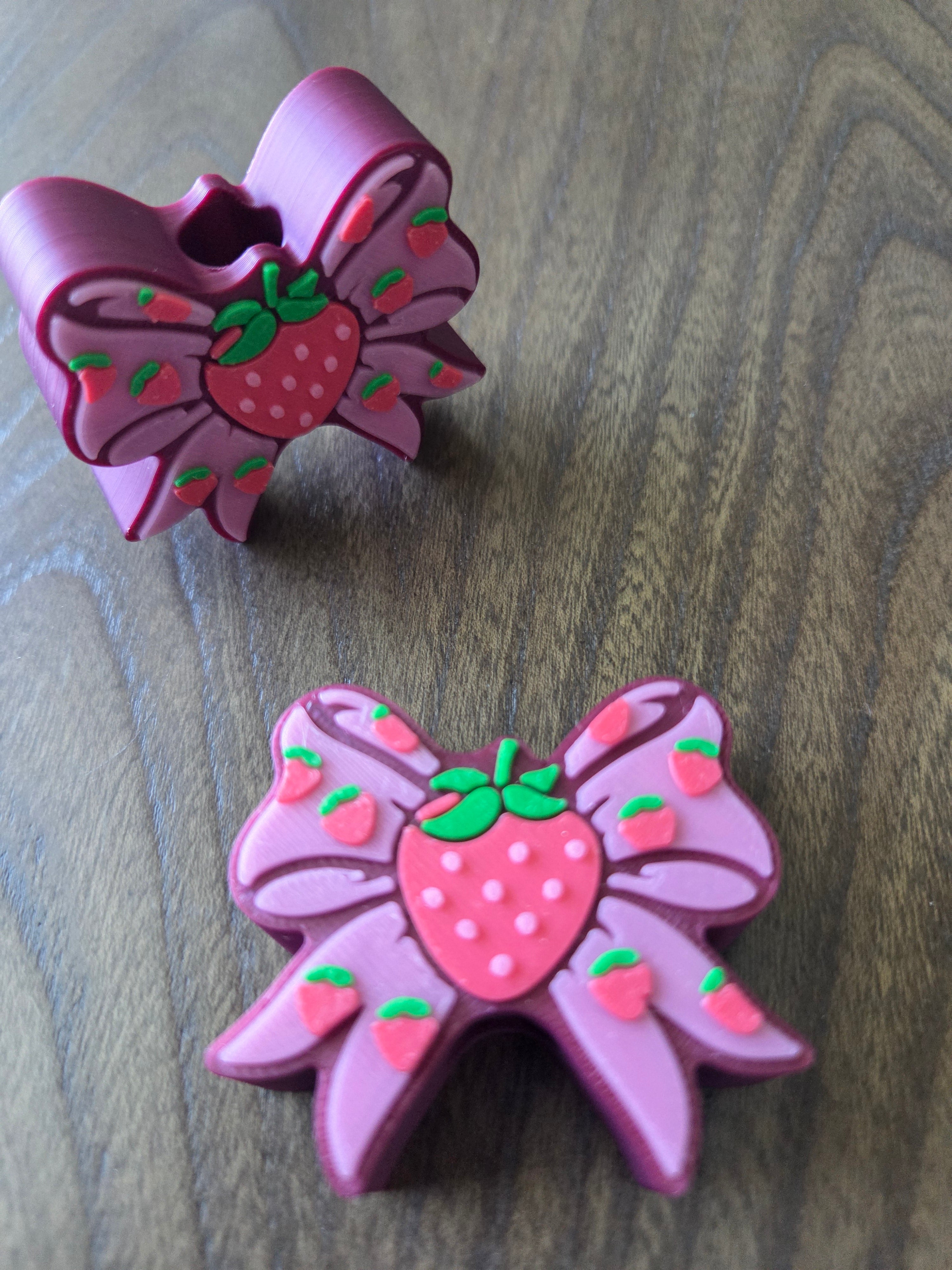 Strawberry Bow Straw Topper
