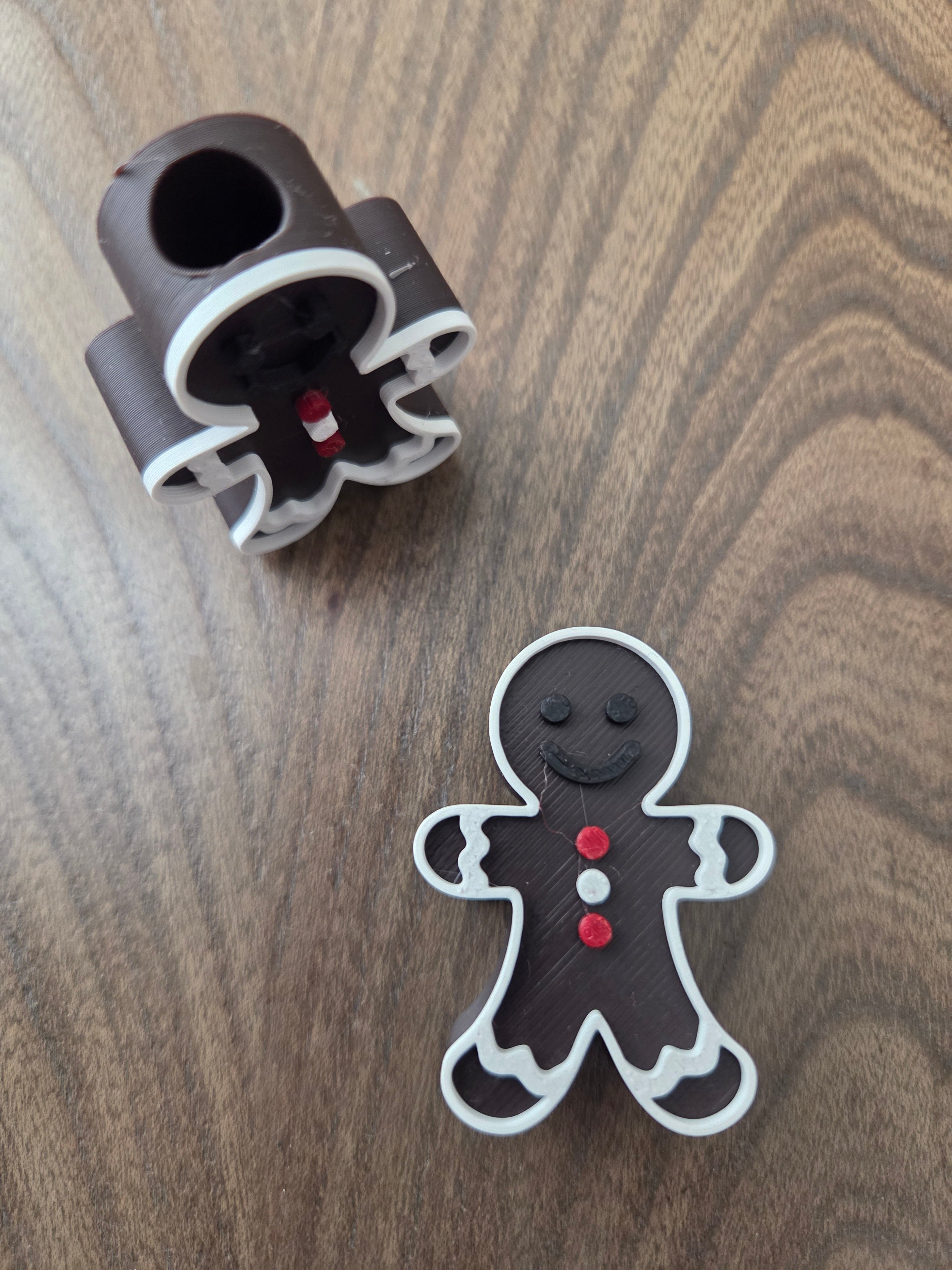 Gingerman Straw Topper