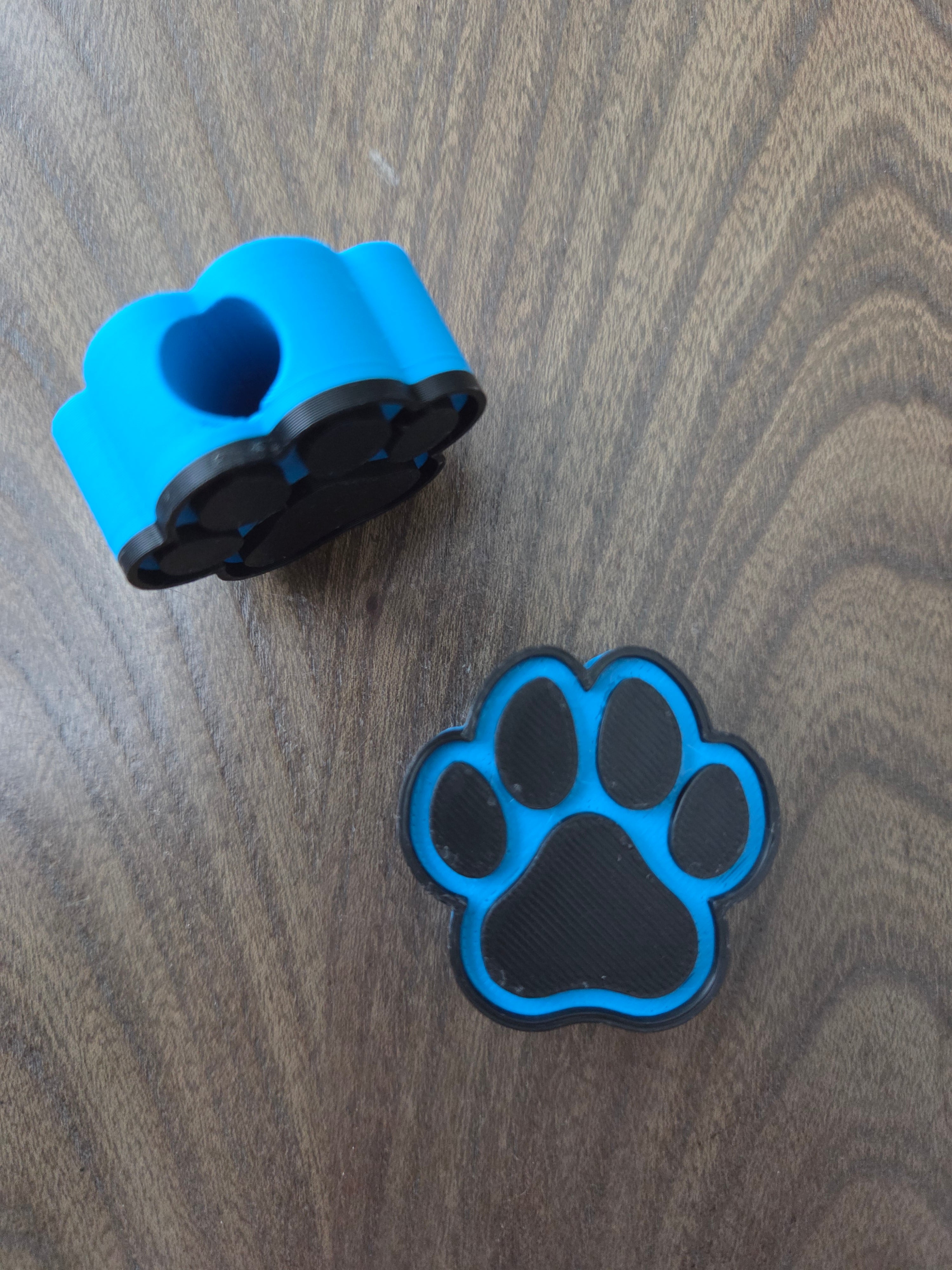Paw Straw Topper