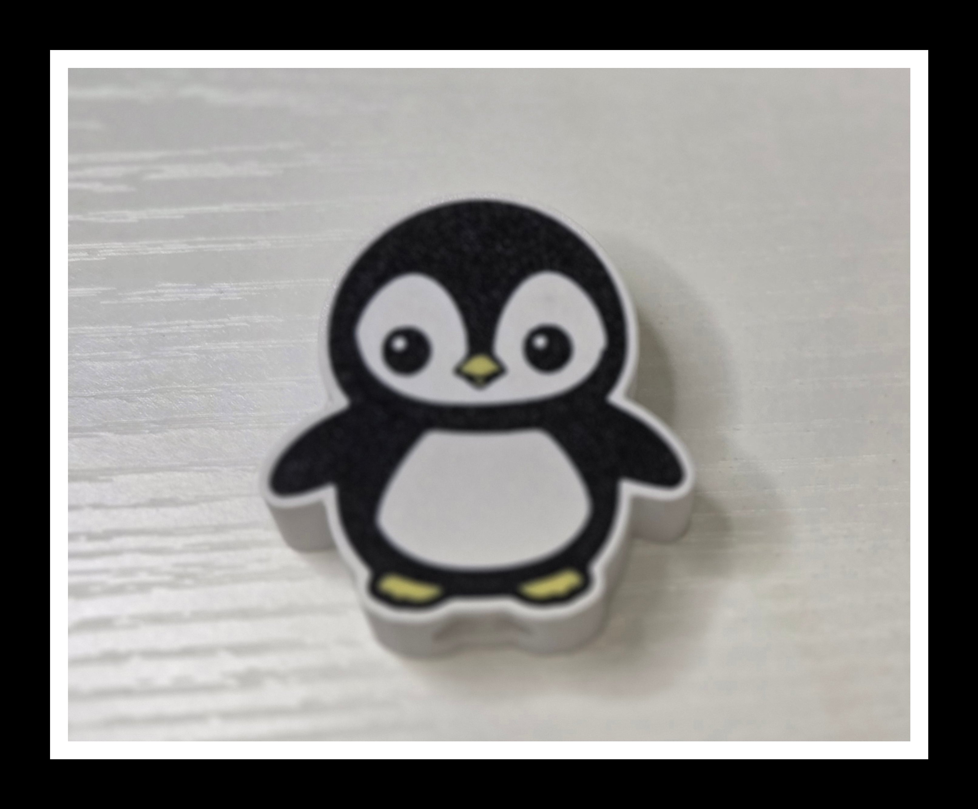 Penguin Straw Topper